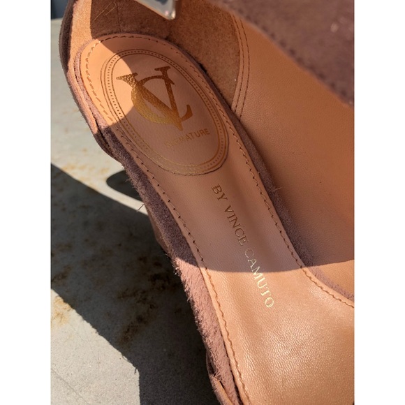 NWT - VINCE CAMUTO Nude Genuine Leather Heels - Picture 3 of 8